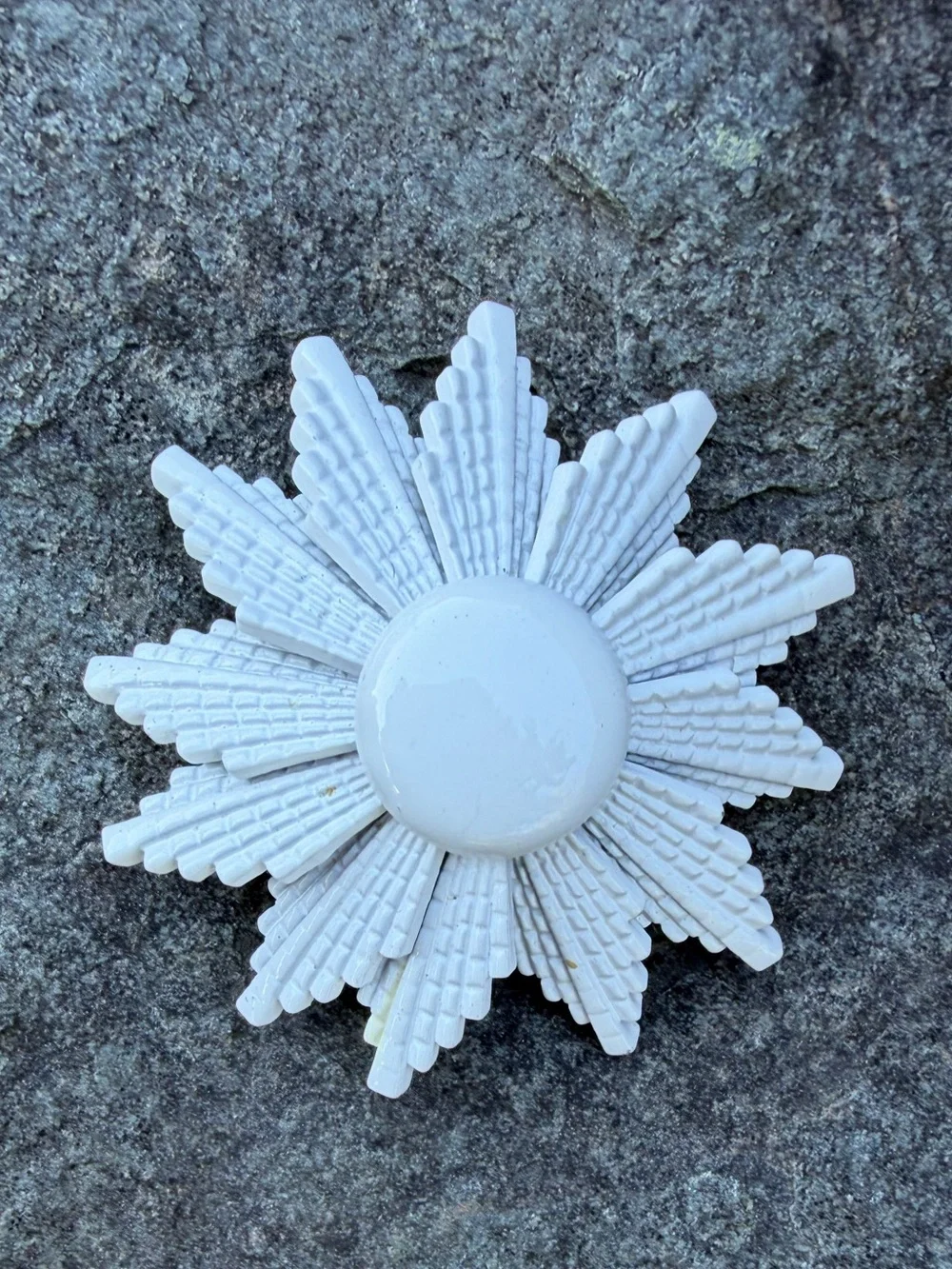 Vintage Monet White Enamel Starburst Flower Brooch